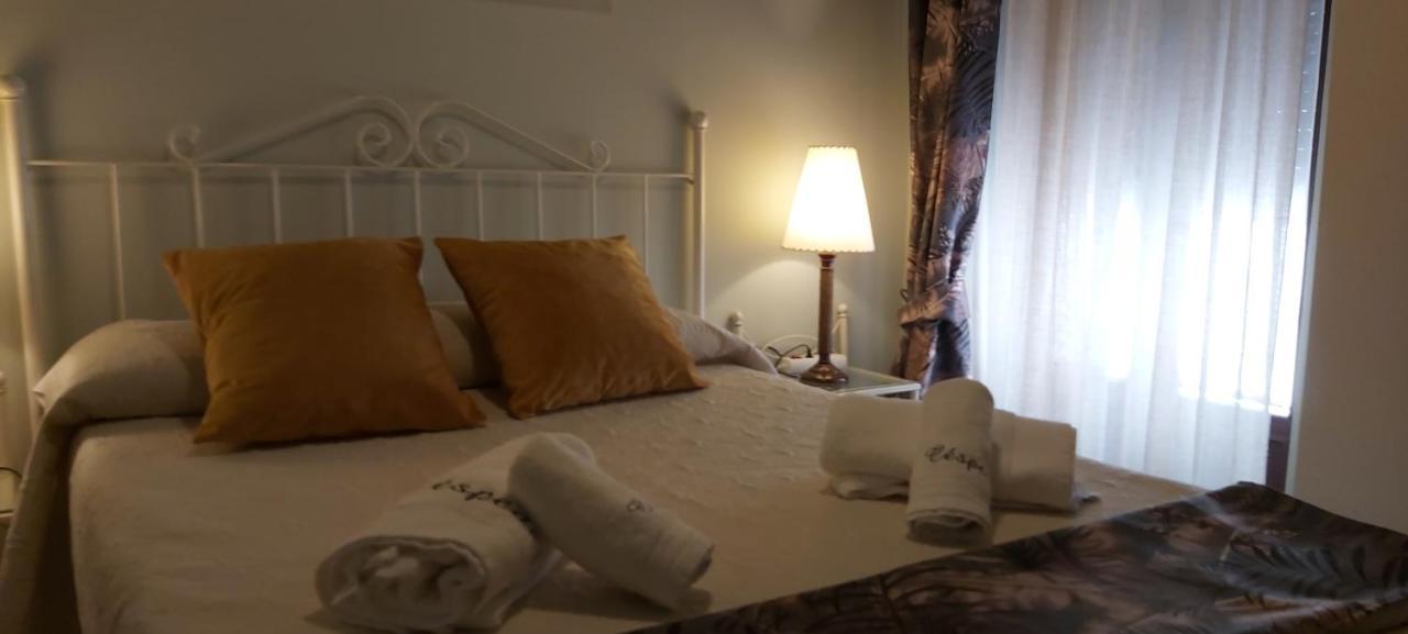 A 20 Metros De La Mezquita Catedral ,Apartamentos Turistico Cespedes 5 Kordoba Bagian luar foto