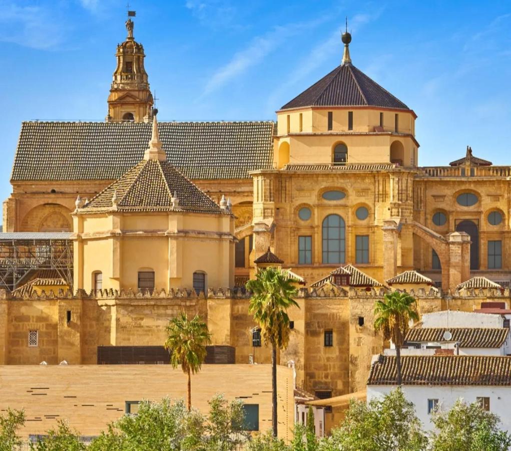 A 20 Metros De La Mezquita Catedral ,Apartamentos Turistico Cespedes 5 Kordoba Bagian luar foto