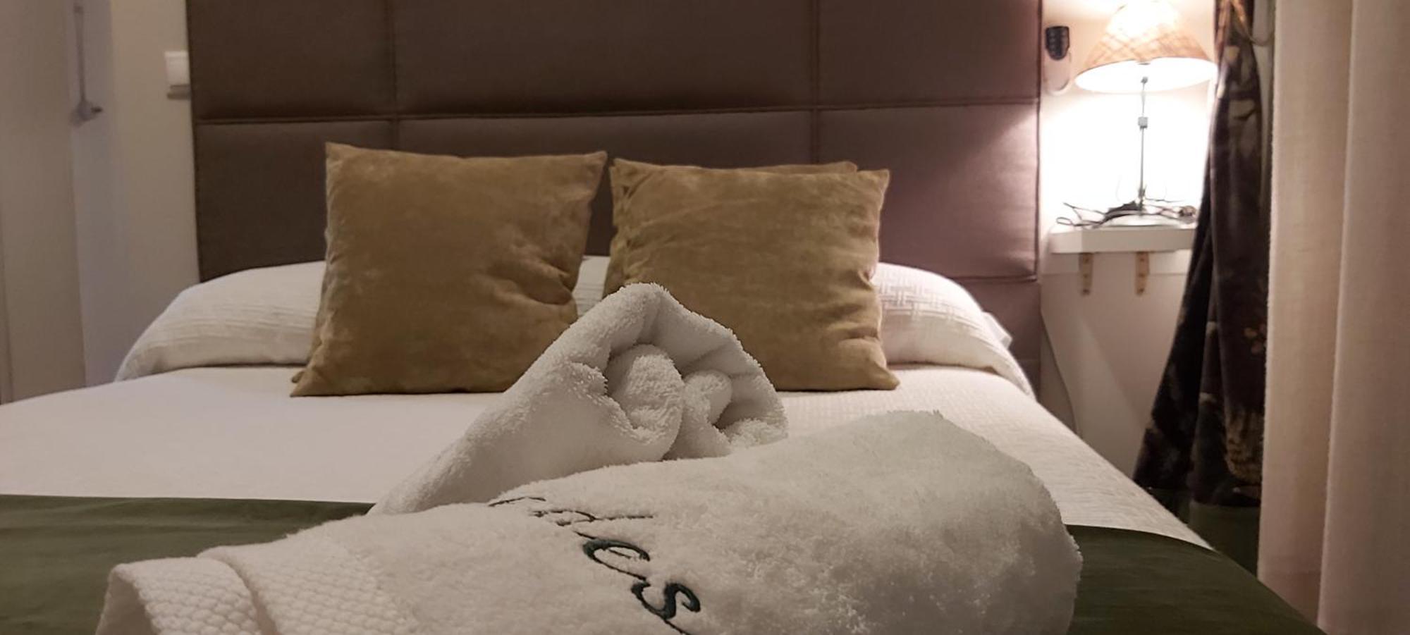 A 20 Metros De La Mezquita Catedral ,Apartamentos Turistico Cespedes 5 Kordoba Ruang foto